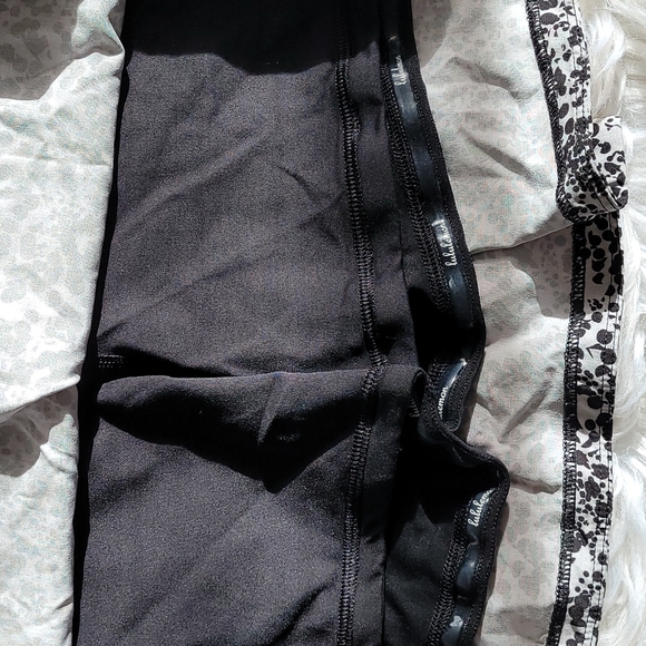 Lululemon Pace Rival Skirt Shorts Chirakasu Alpine White and Chirasu Black 8 - Picture 10 of 12